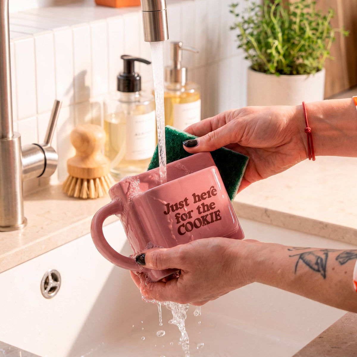 Pocket Mug "Just Here For The Cookie"