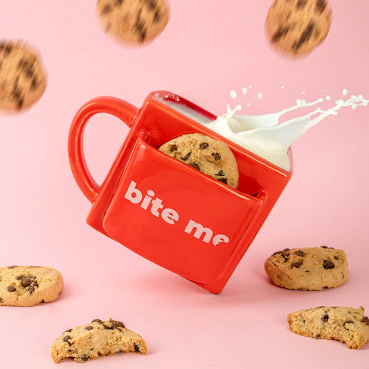Pocket Mug "Bite Me"