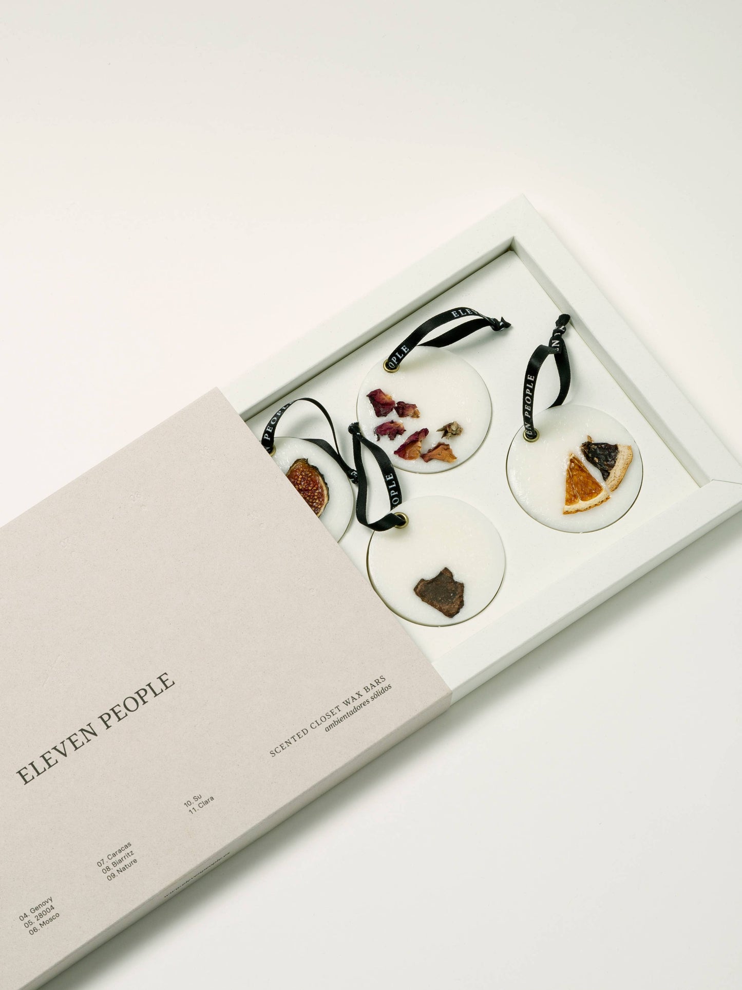 Closet Wax Bar Freshener Pack of 5 (Cardamom, Oud & Coffee)