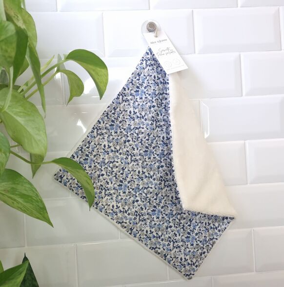 Louise sensitive skin towel