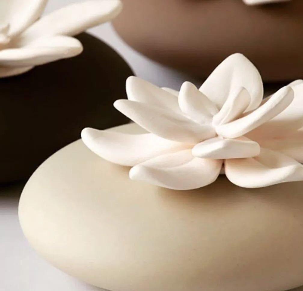 Flower Diffuser Lili Creme