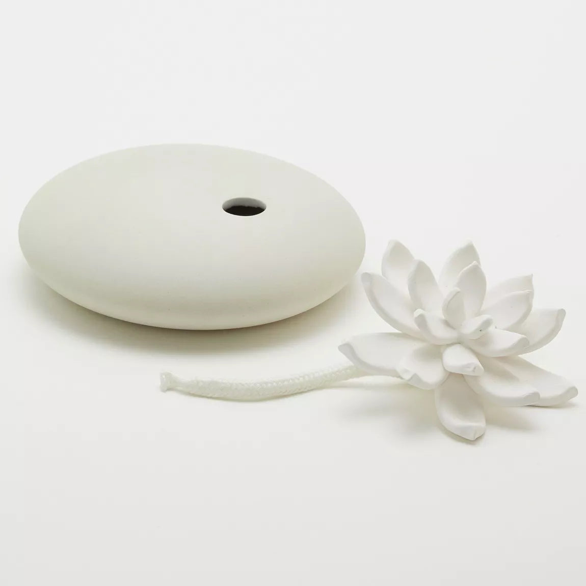 Flower Diffuser Lili Creme