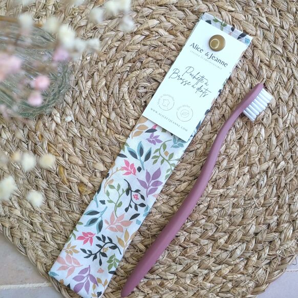 Juliette Toothbrush Pouch