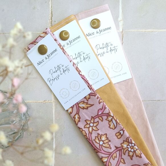 Gaia Toothbrush Pouch