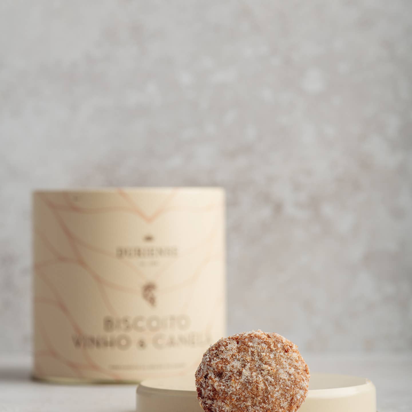 Pineapple and Ginger Biscuit - Tin