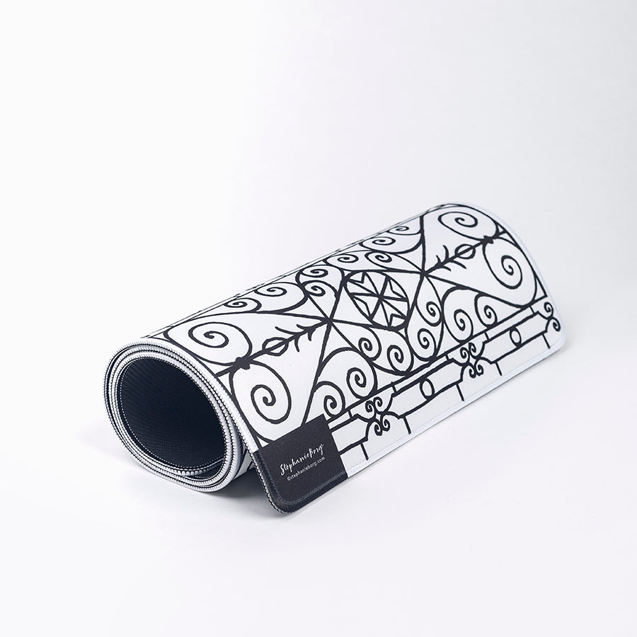 Fera Wrought Iron Desk Mat