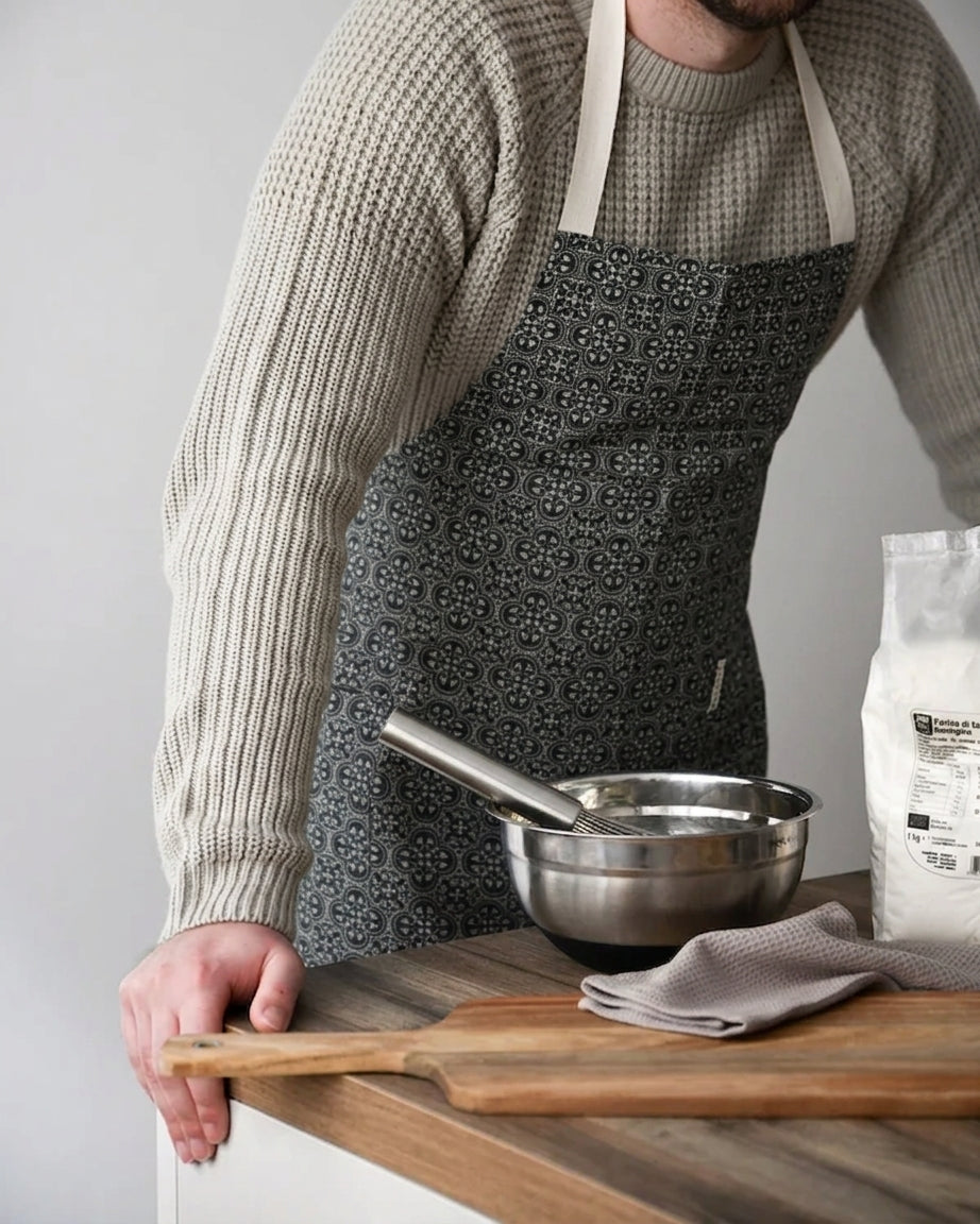 Maduma Apron Iswed