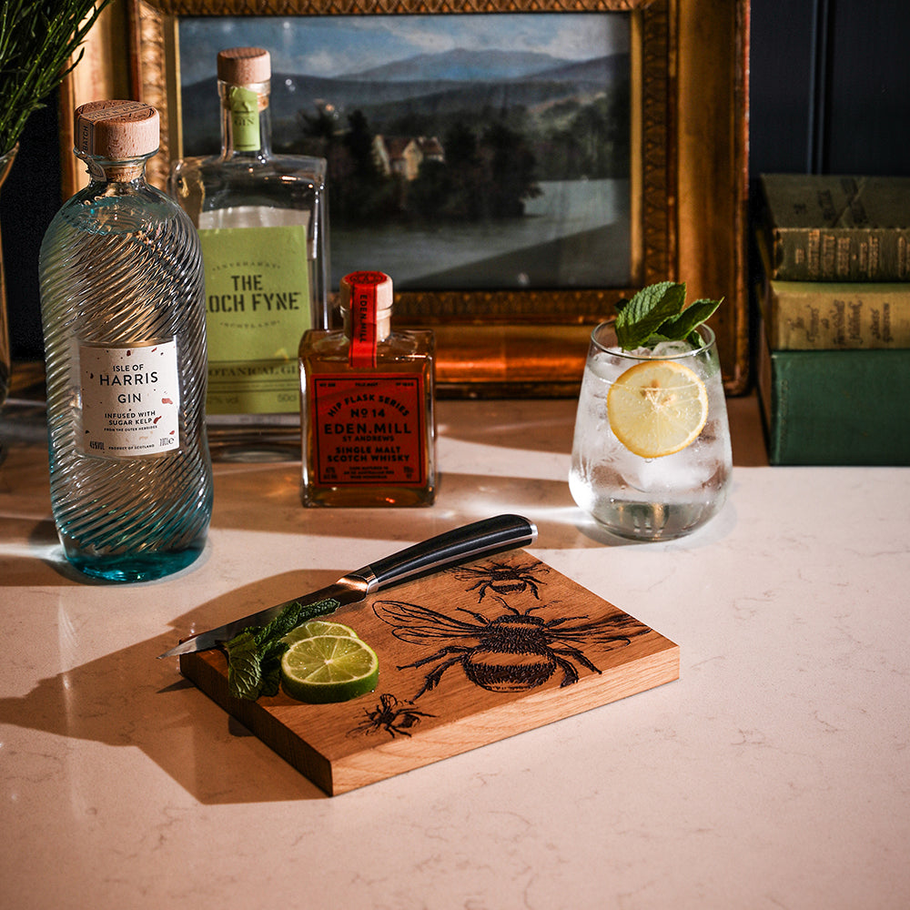 Bee Medium Oak Board