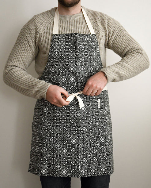 Maduma Apron Iswed