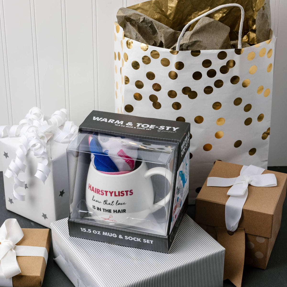 Hairstylist Know That Love Is In The Air -Mug and Sock Set