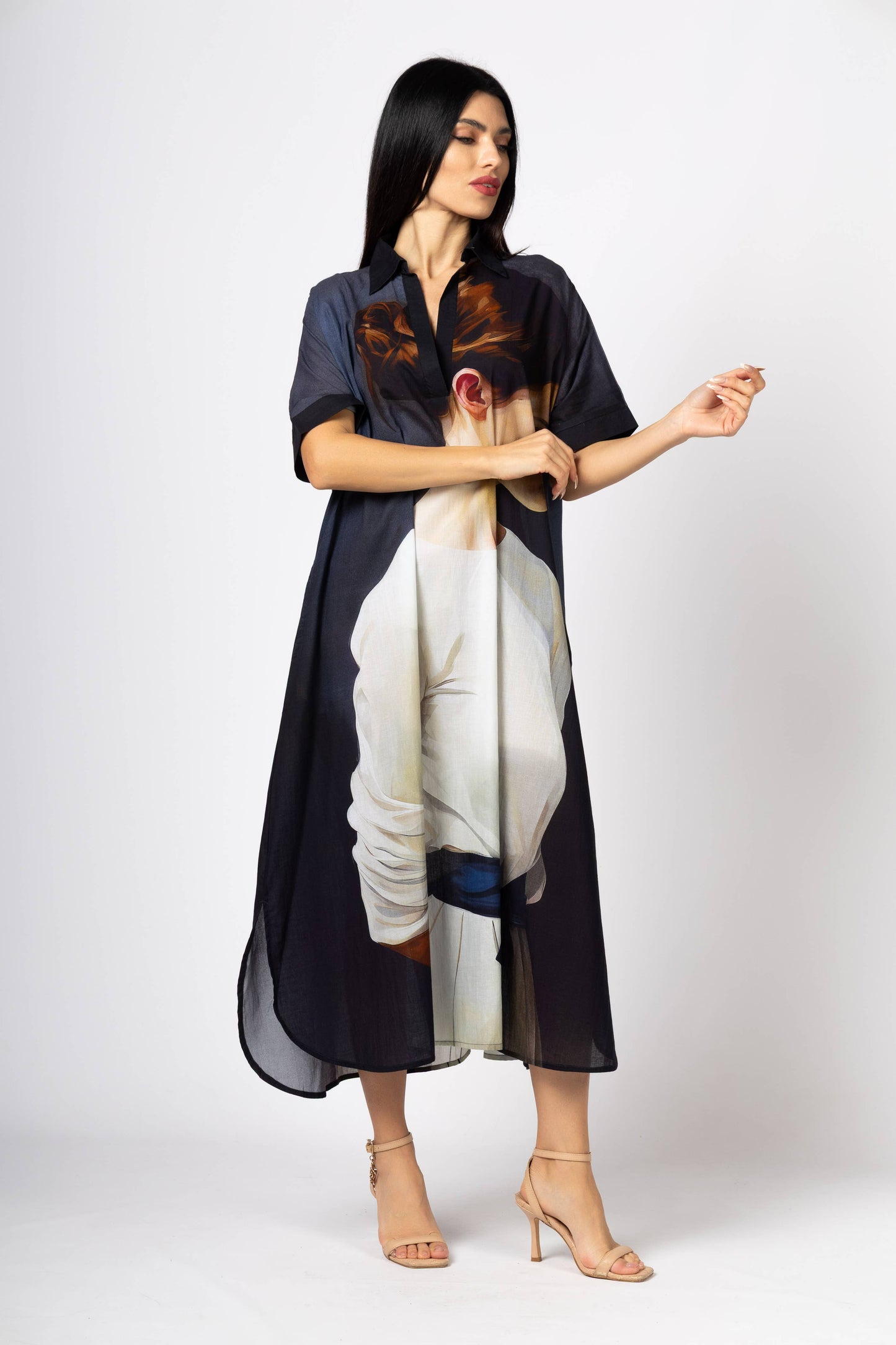Artistic Muse Noir Midi Kaftan (One Size)