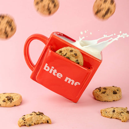 Pocket Mug "Bite Me"